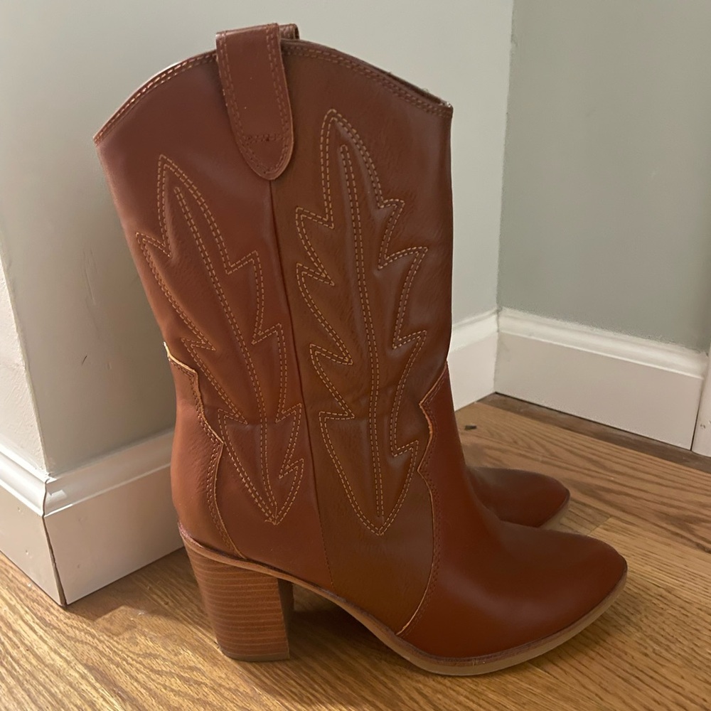 Mia Woman’s Western Boot 8.5 Cognac